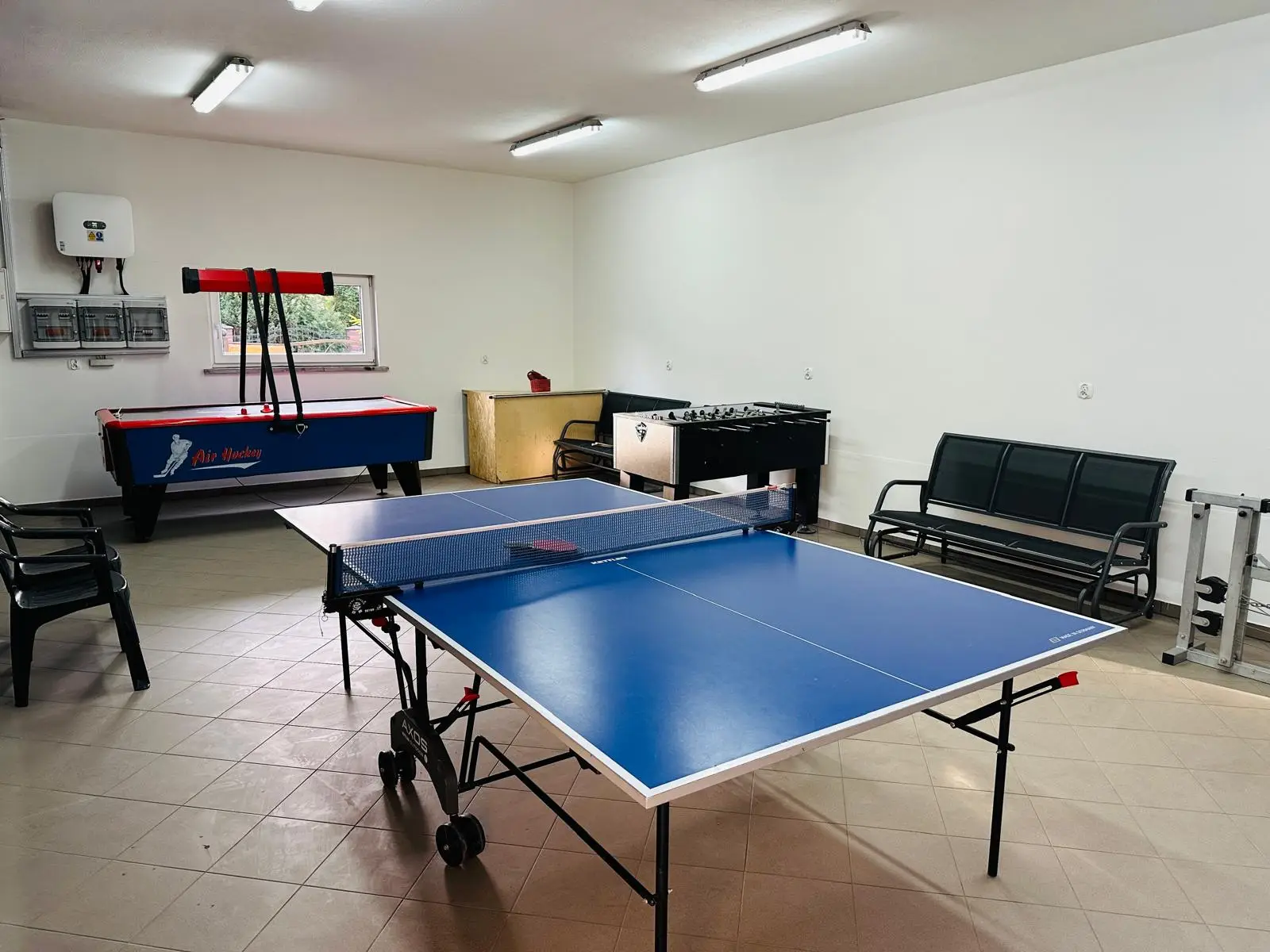 Atrakcje dla dzieci na terenie apartamentów do wynajęcia w Konradowie (10) opt