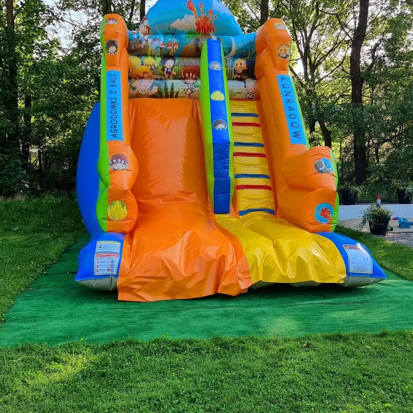 Atrakcje dla dzieci na terenie apartamentów do wynajęcia w Konradowie (11) opt